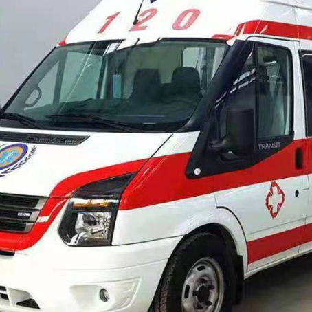 平定非急救护送病人转院租赁救护车的优缺点对比